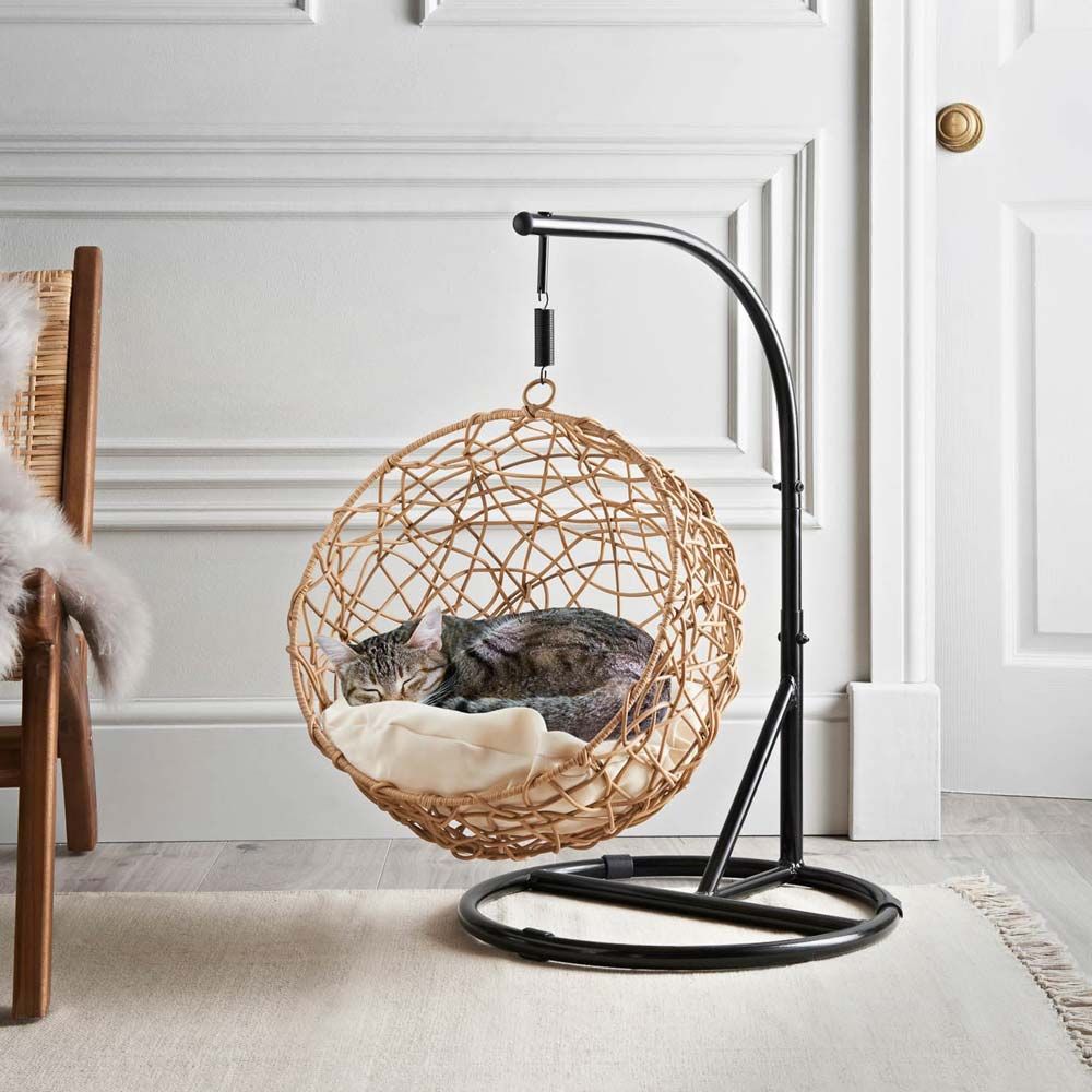 The B&M egg chair for pets is available just in time for Christmas