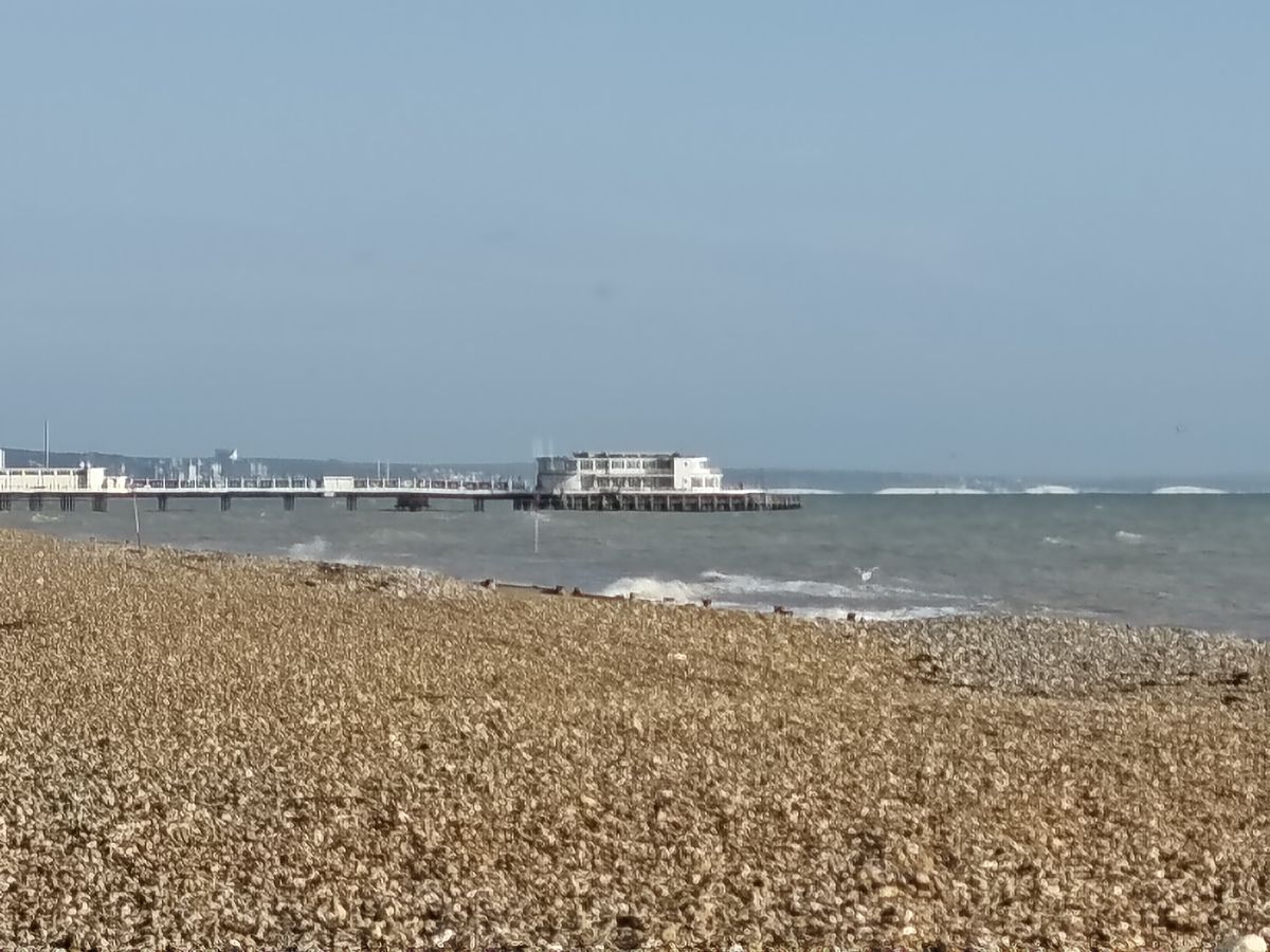 Xiaomi Redmi Note 15 Pro Plus camera sample pier 10x zoom