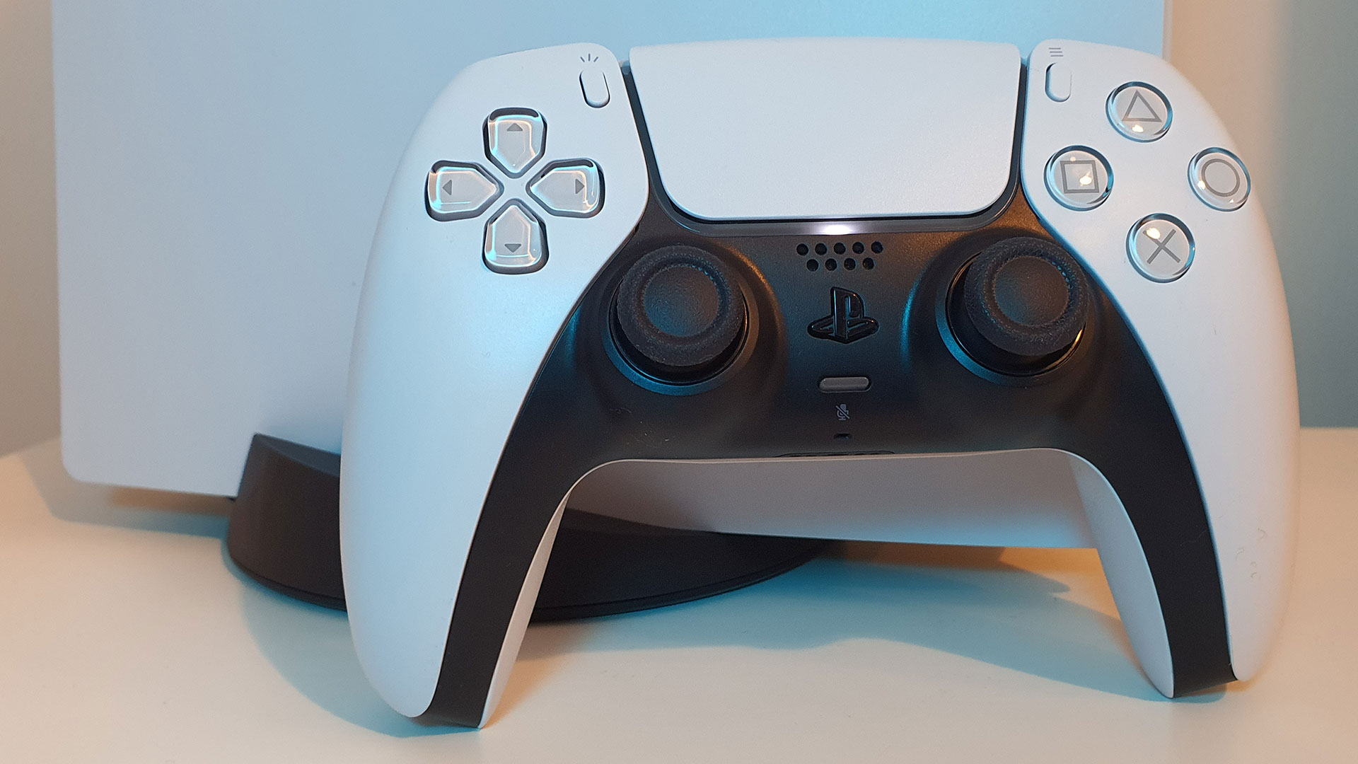 DualSense PS5 controller