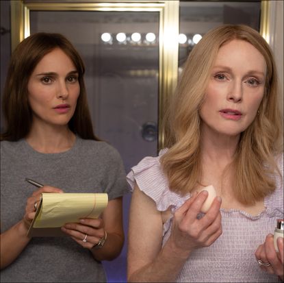 Natalie Portman as Elizabeth Berry and Julianne Moore as Gracie Atherton-Yoo in May December