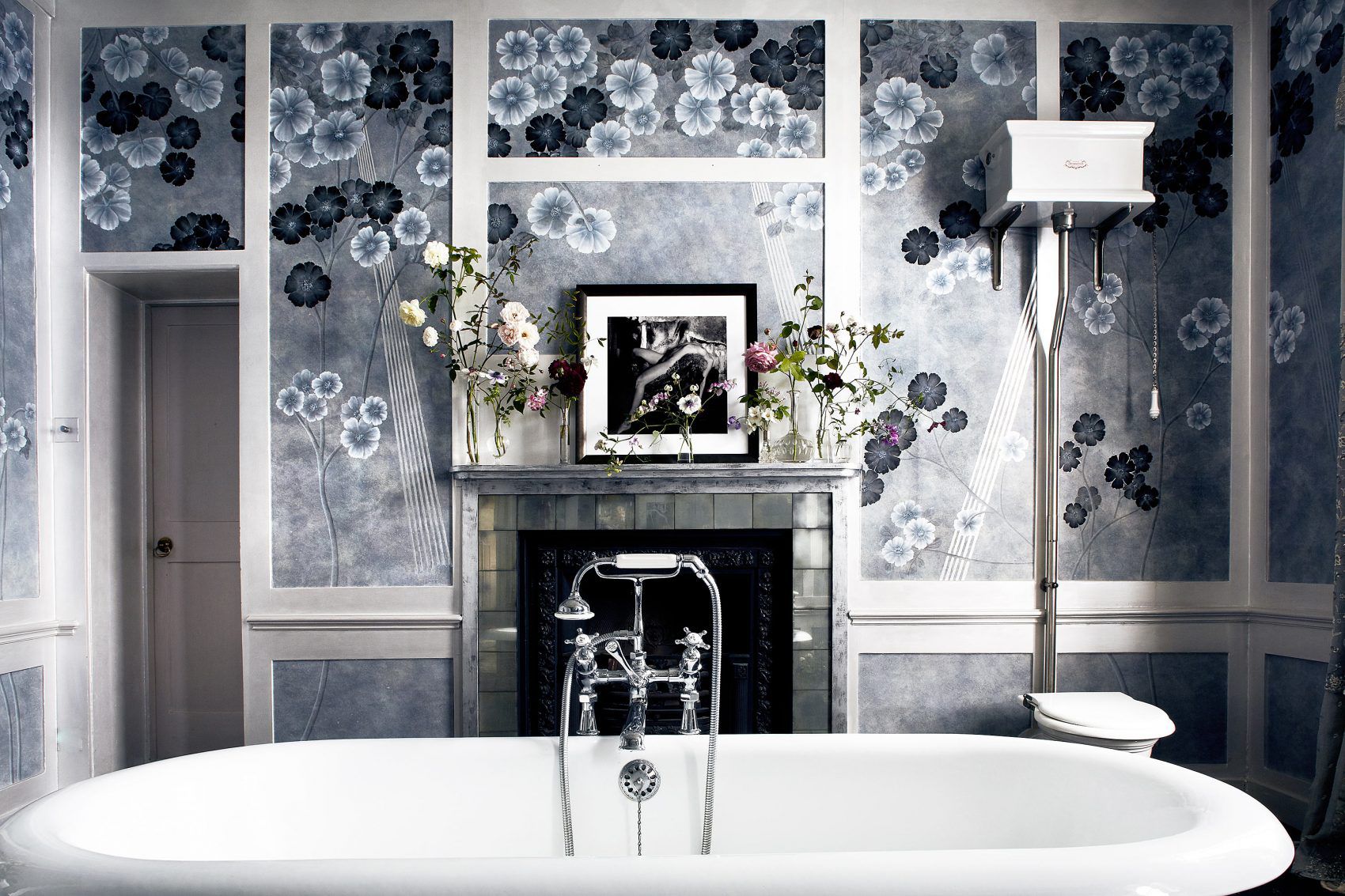 Peek inside Kate Moss’s bathroom