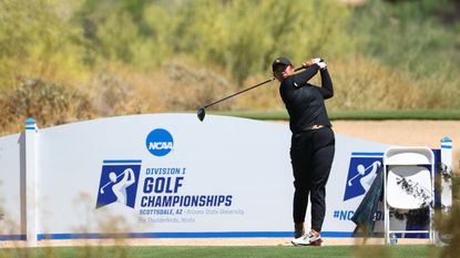 Catherine Park takes a shot at the women&#039;s NCAA Division I Championship