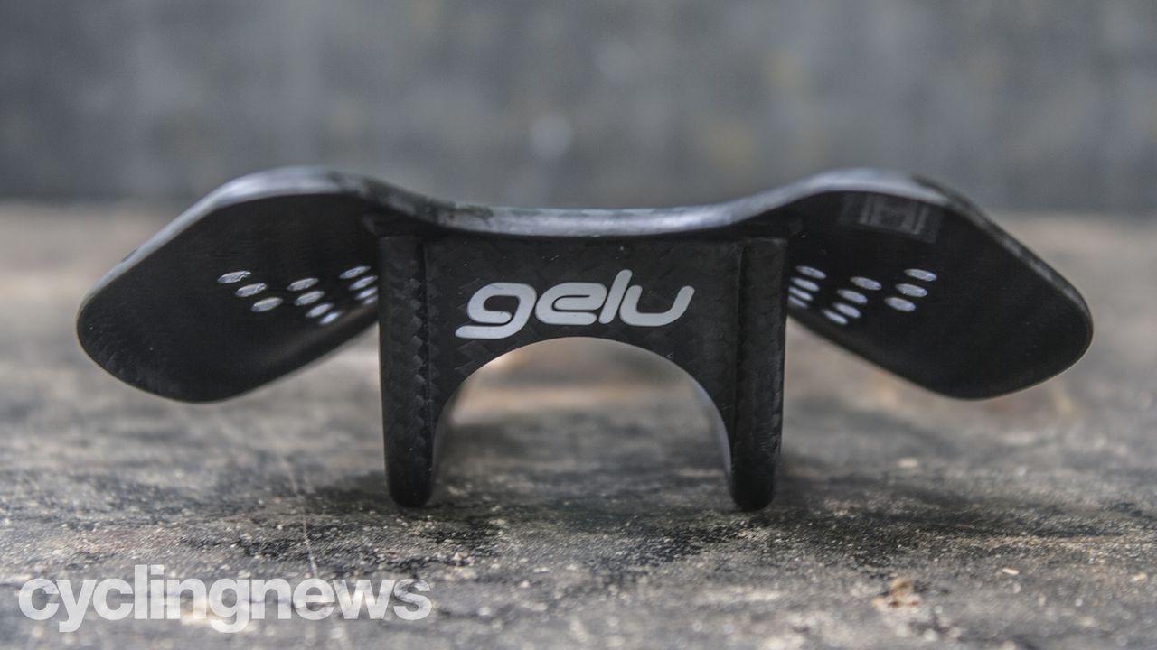Gelu K-3 Carbon saddle