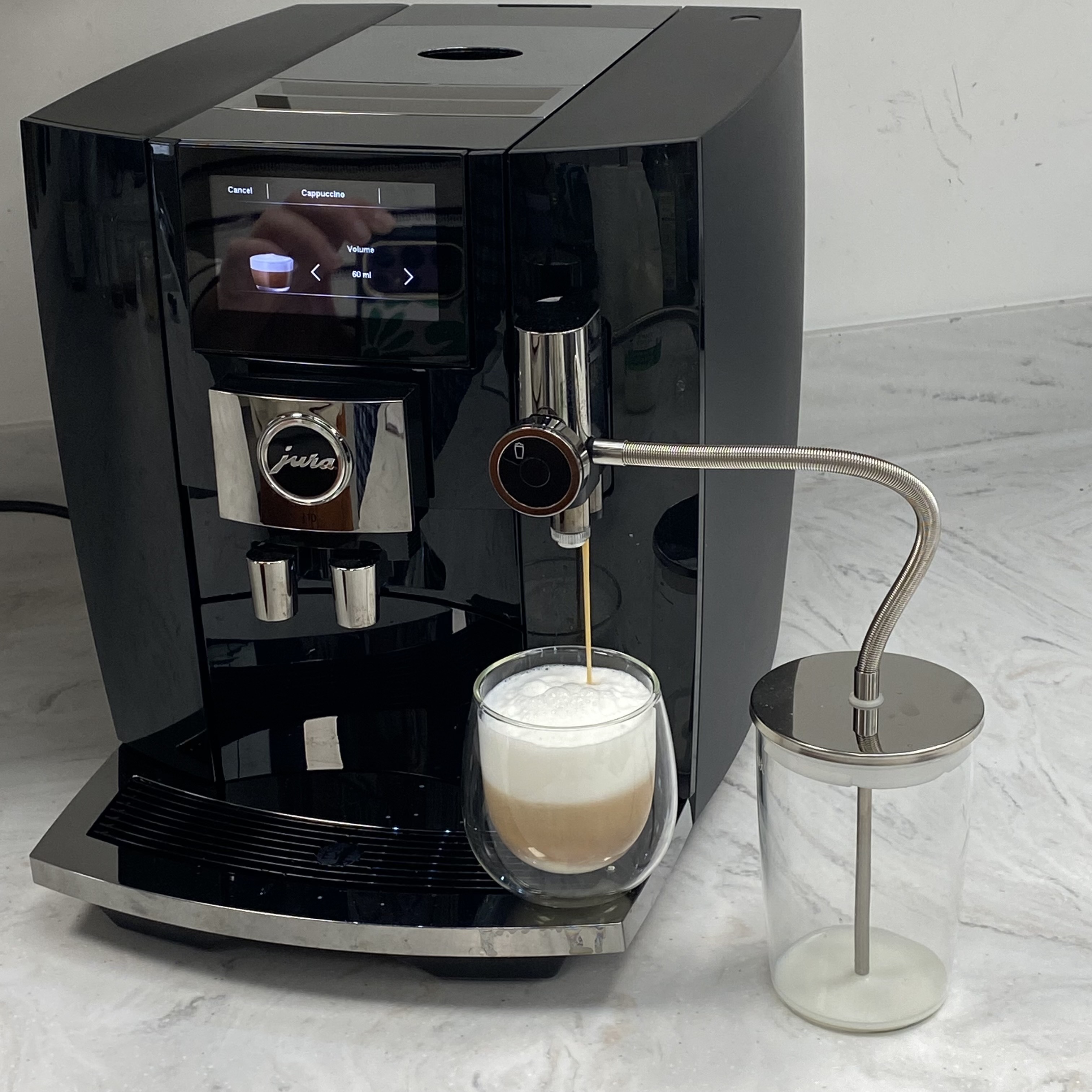Testing the JURA J10 coffee machine