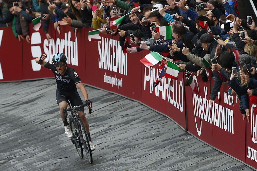 Michal Kwiatkowski wins the 2017 Strade Bianche