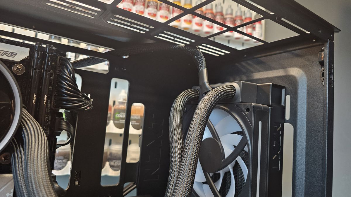 NZXT H3 Flow