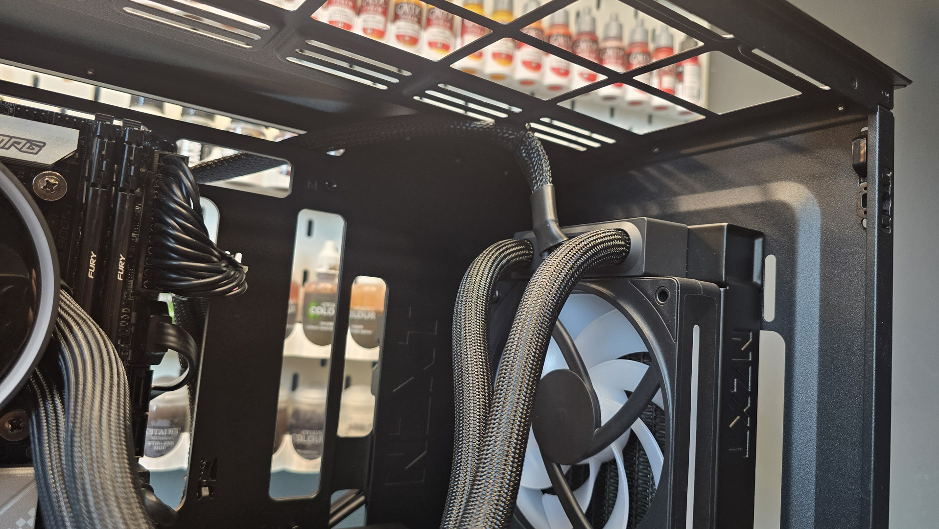 NZXT H3 Flow