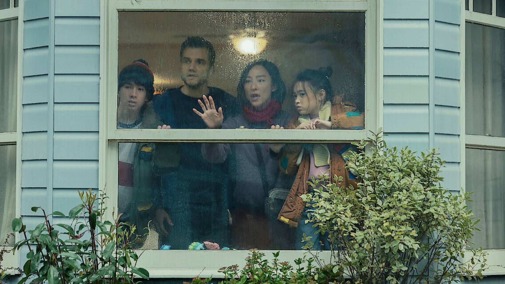 5 top new movies to stream this week on Netflix, Paramount+, Peacock and more — including a twisting sci-fi thriller with an Oscar-nominated star