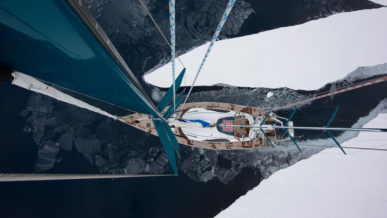 733f6_breaking-ice.jpg