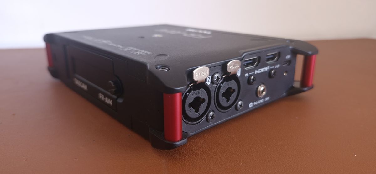 Tascam FR-AV4