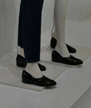 Patent leather Chanel moccasins seen on mannequins