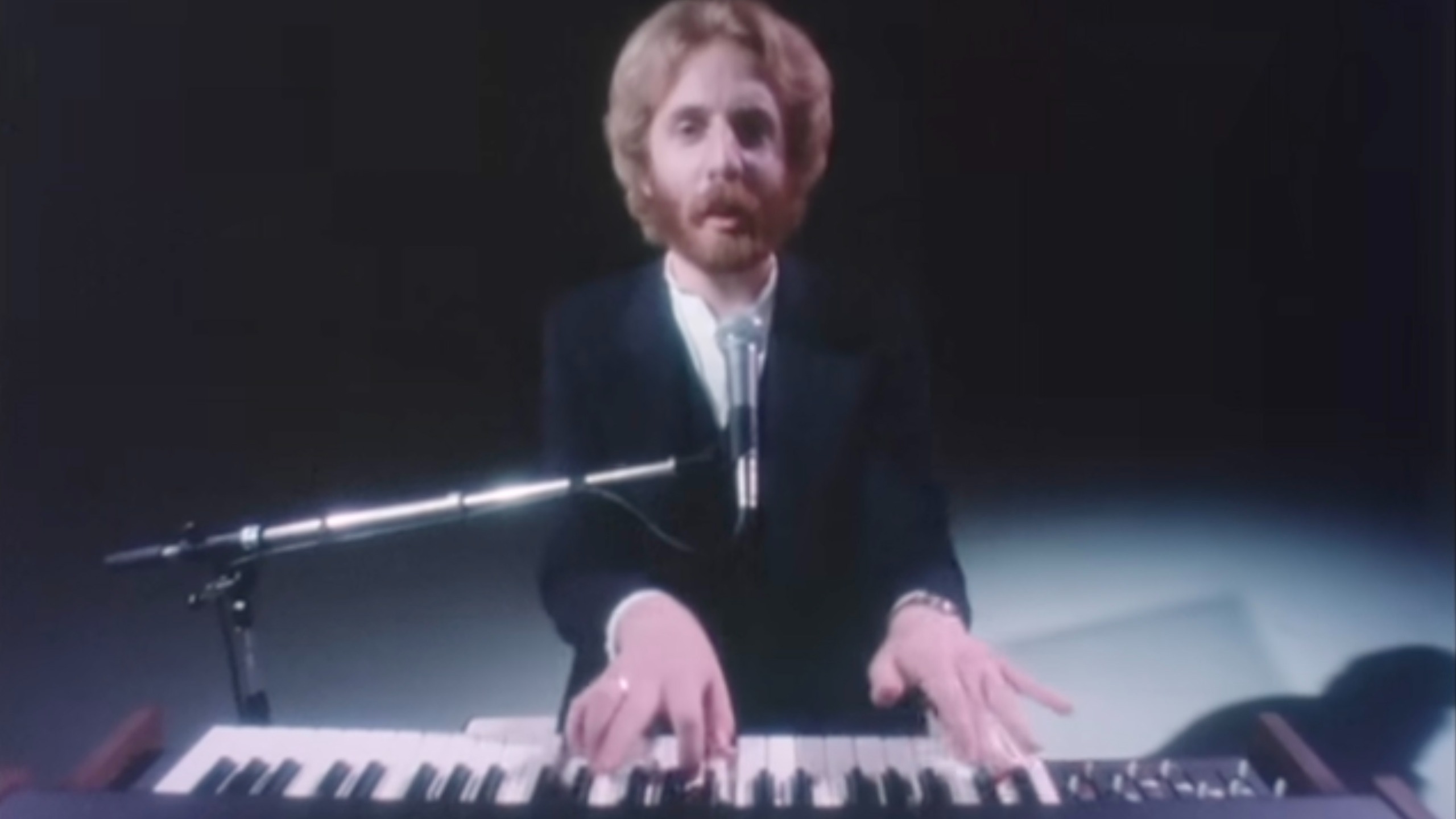 Andrew Gold