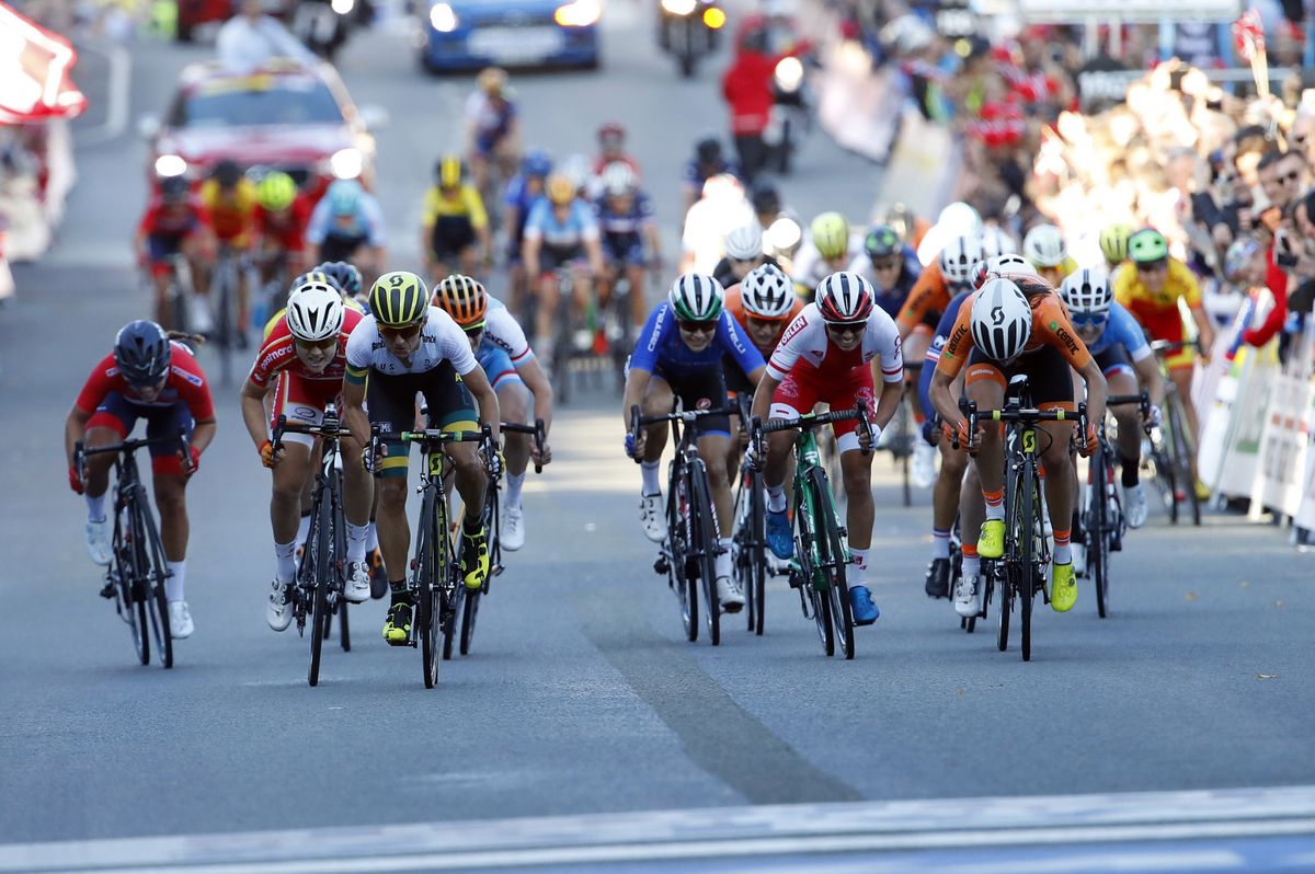 The sprint for the silver medal