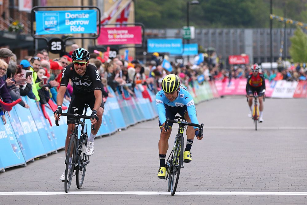 Caleb Ewan beats Luke Rowe across the line during the final stage at the Tpur de Yorkshire. Ewan lost his leader's jersey on the hilly stage.