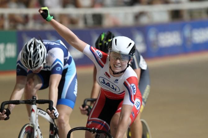 Annette Edmondson (SA) celebrates her third straight points race national title