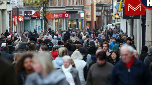 Consumers on Nottingham high street