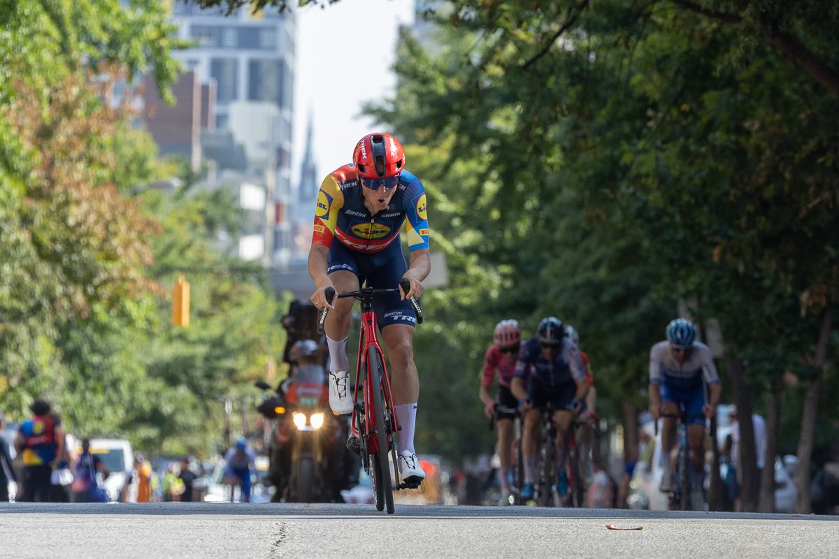 Toms Skujins (Lidl Trek) attacked the lead group of 6 riders on the second lap of the finishing circuit in Baltimore.