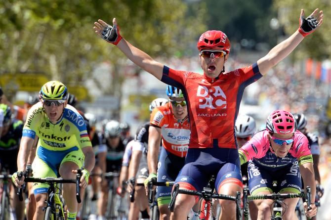 Wouter Wippert wins the final stage of the 2015 Tour Down Under.