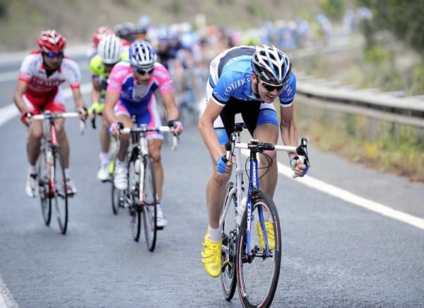 Rein Taaram&auml;e (Cofidis) powers to overall lead during stage 3.