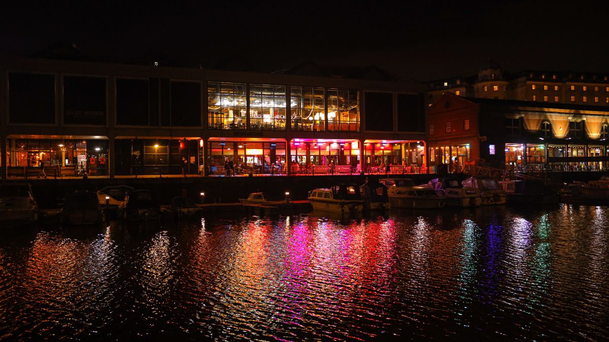 Sample image of harbourside at night
