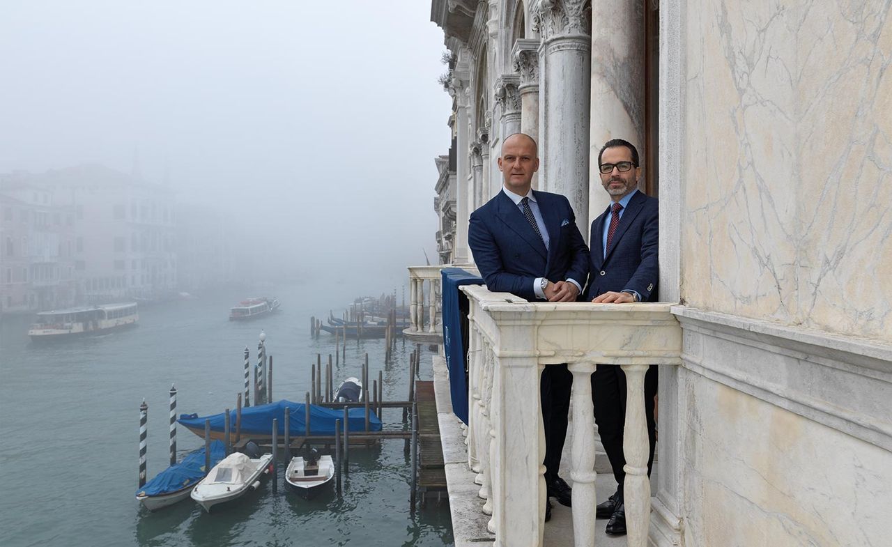 Giuseppe Santoni and Nicolò Rubelli on the balcony