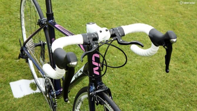 Lower-end Liv Avail models come with top-mounted brake levers for extra control