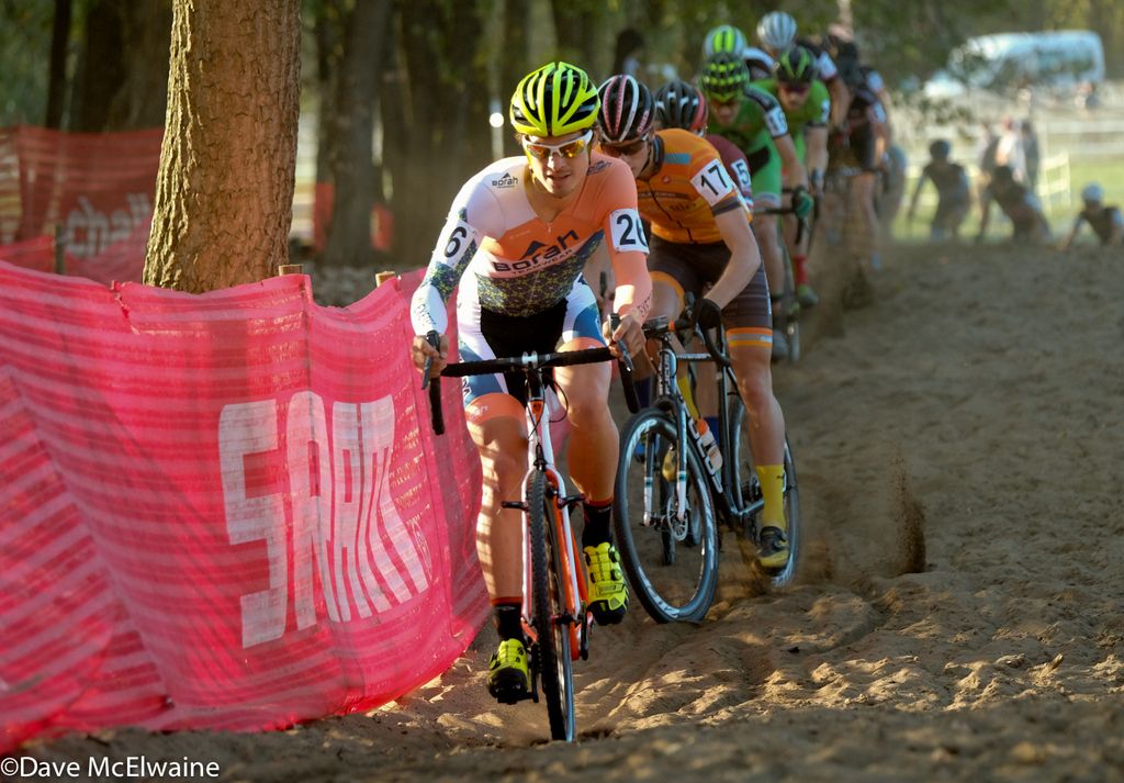 Bjorn Selander (Borah Teamwear) leading a long train of riders through the longest sandpit