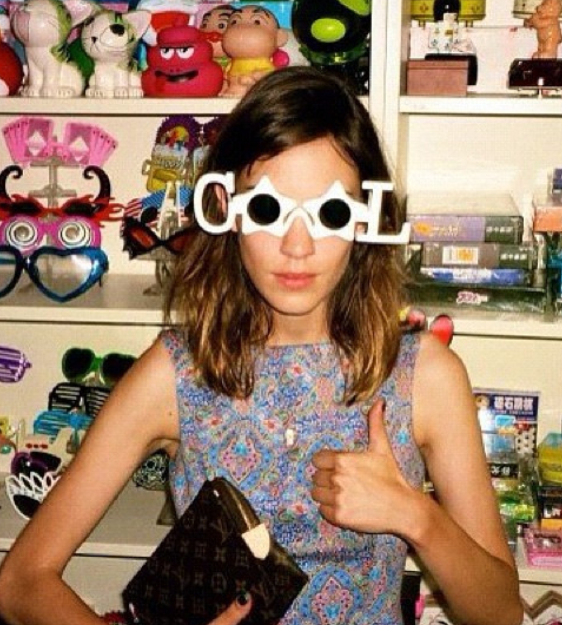 Alexa Chung style inspos olivia dean, loafey, emma chamberlain, mia regan