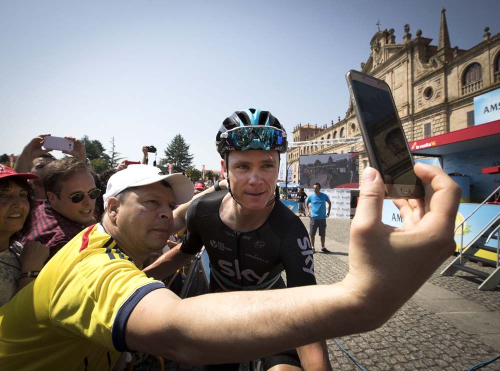 There is always time for a selfie at the Vuelta a Espana