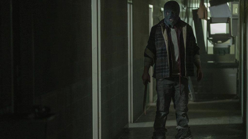 walking dead season 2 episode 10 zombie in field