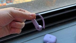 Powerbeats Pro 2 in Hyper Lilac