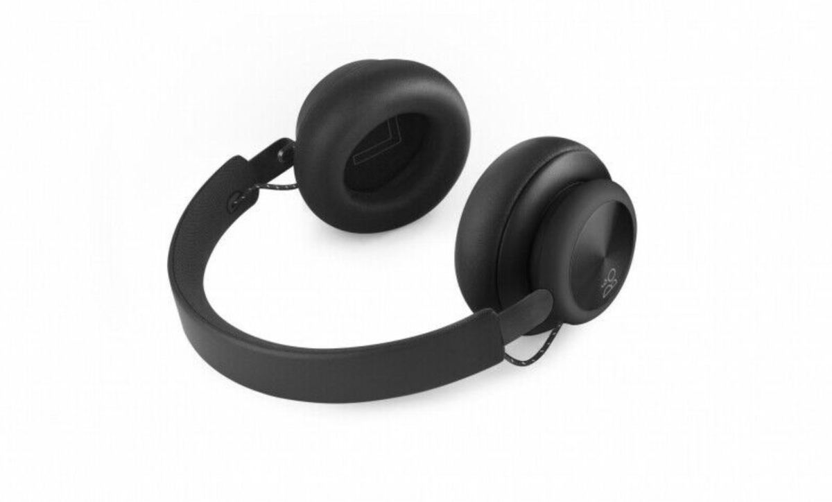 Black Friday B&O wireless headphones BeoPlay H4 now 56 off What HiFi?
