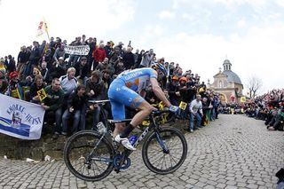 David Millar (Garmin - Transitions) ascends the Kapelmuur in the Tour of Flanders.