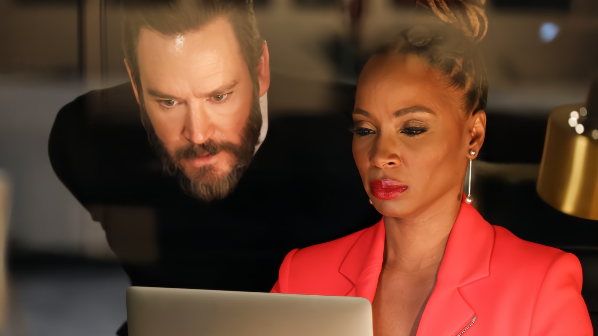 Mark-Paul Gosselaar and Shanola Hampton in Found
