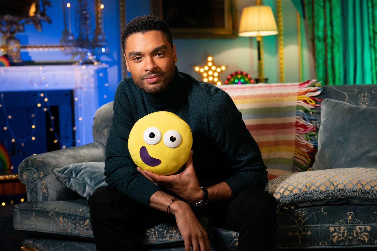 Bridgerton&#039;s Regé-Jean Page on CBeebies Bedtime Stories