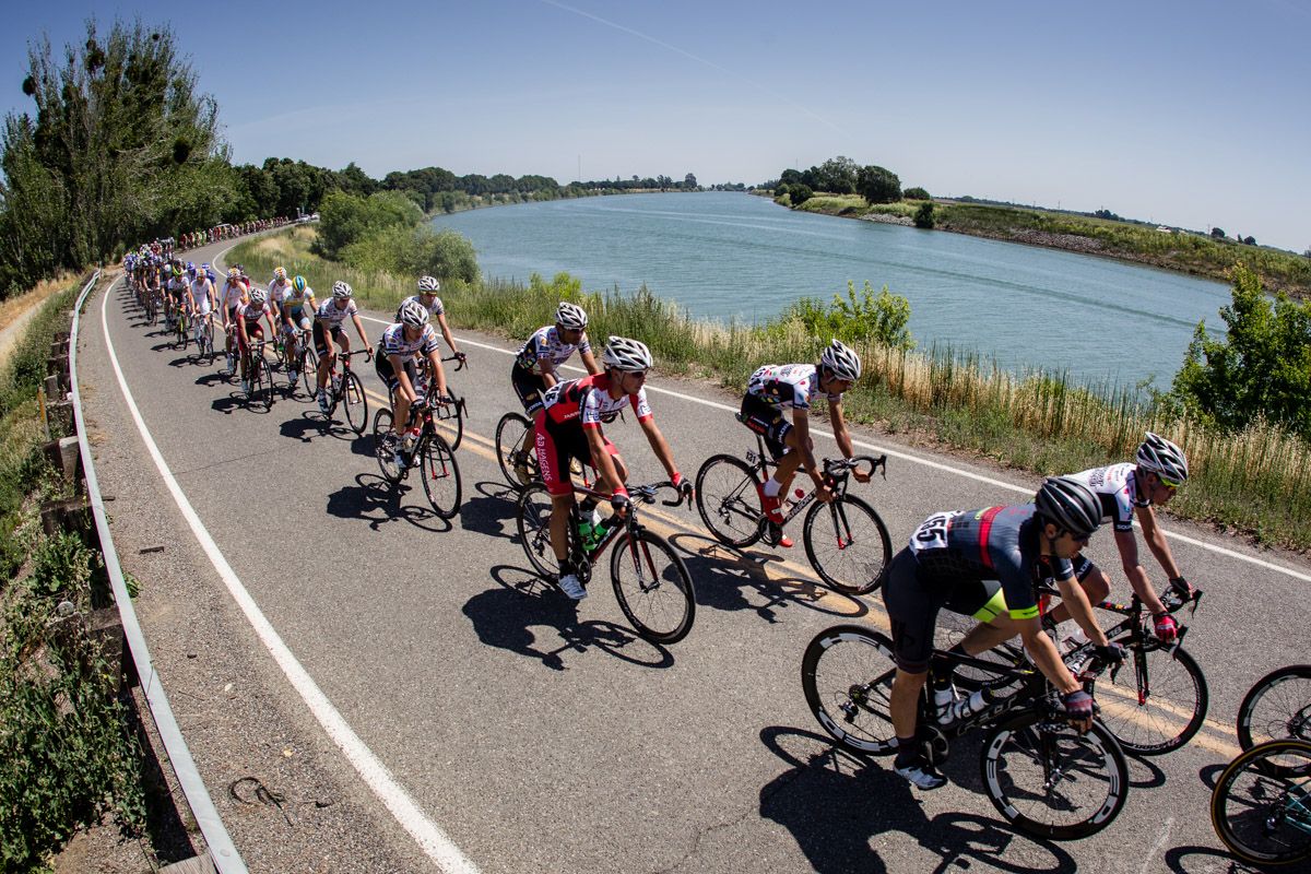 The peloton rides along the Sacramento