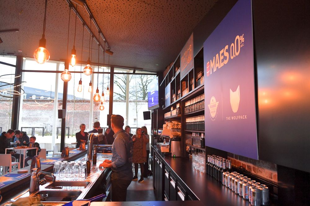 Museum van de Wielersport City Bar in Roeselare hosted the event for Deceuninck-QuickStep