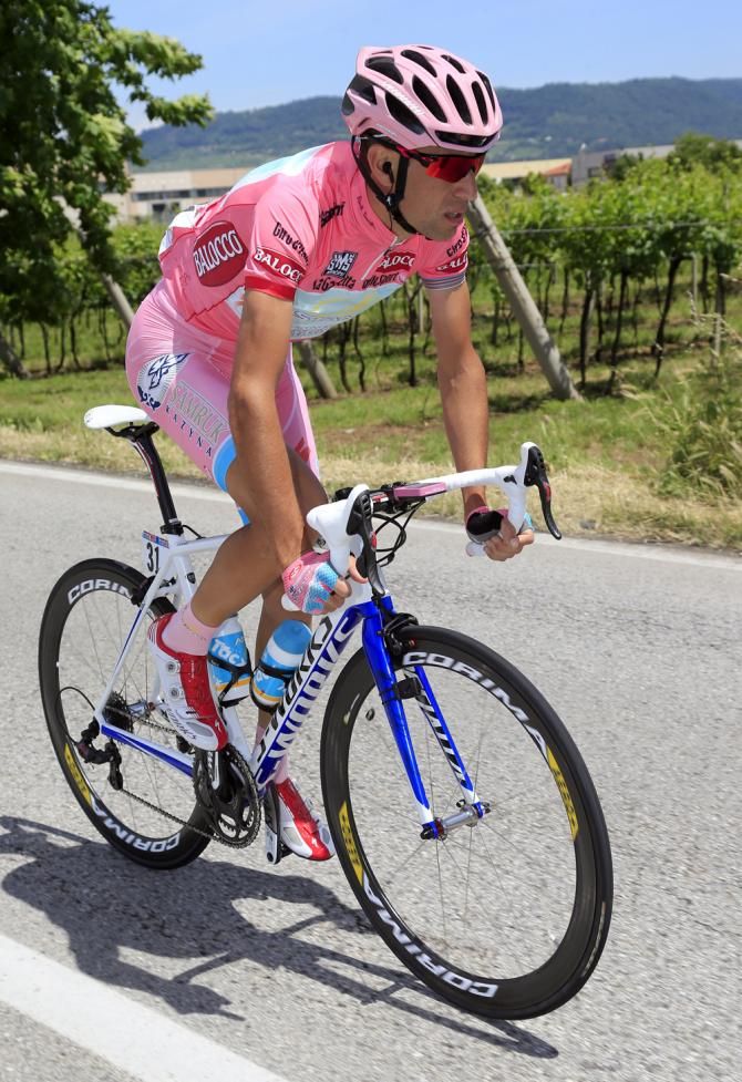 Vincenzo Nibali (Astana) heads to his Giro crown