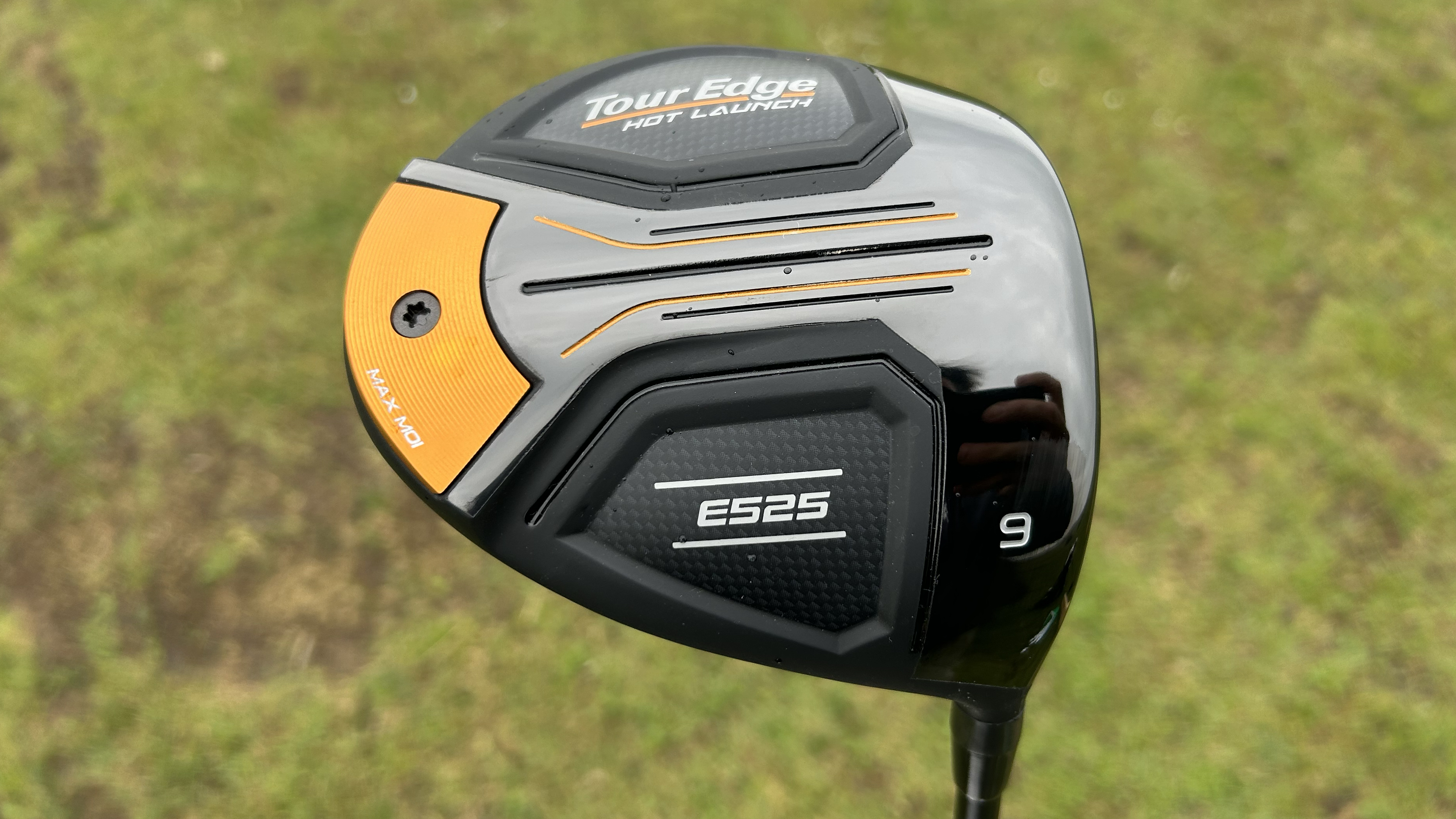 Photo of the Tour Edge Hot Launch E525 Driver