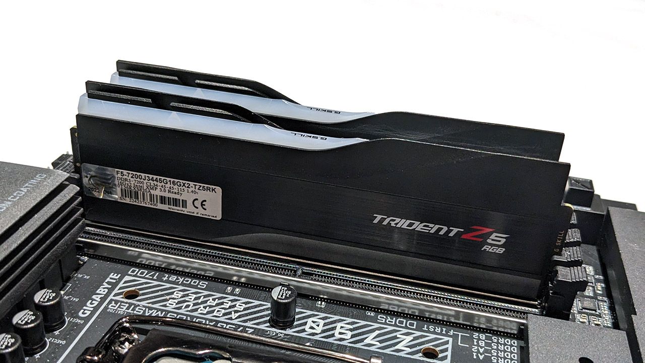 G.SKILL Trident Z5 DDR5 7200 2x16GB 新品 F5-7200J3445G16GX2-TZ5NRW - Overview - G.SKILL International