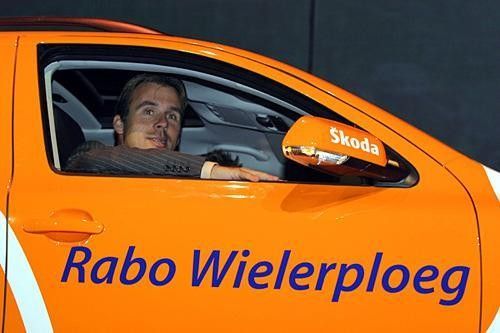 Team director Erik Breukink with a shiny brand new machine