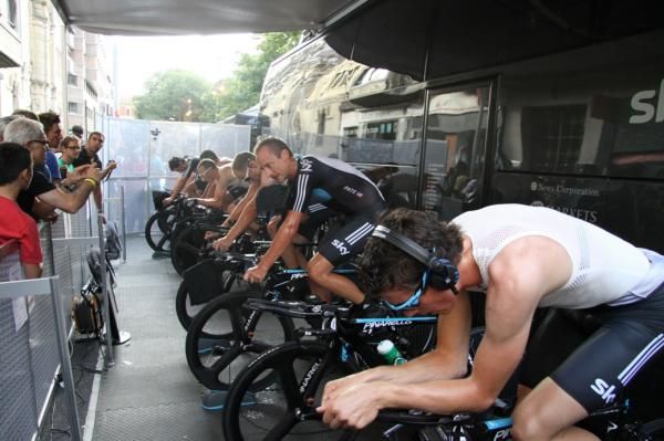 Team Sky warming up