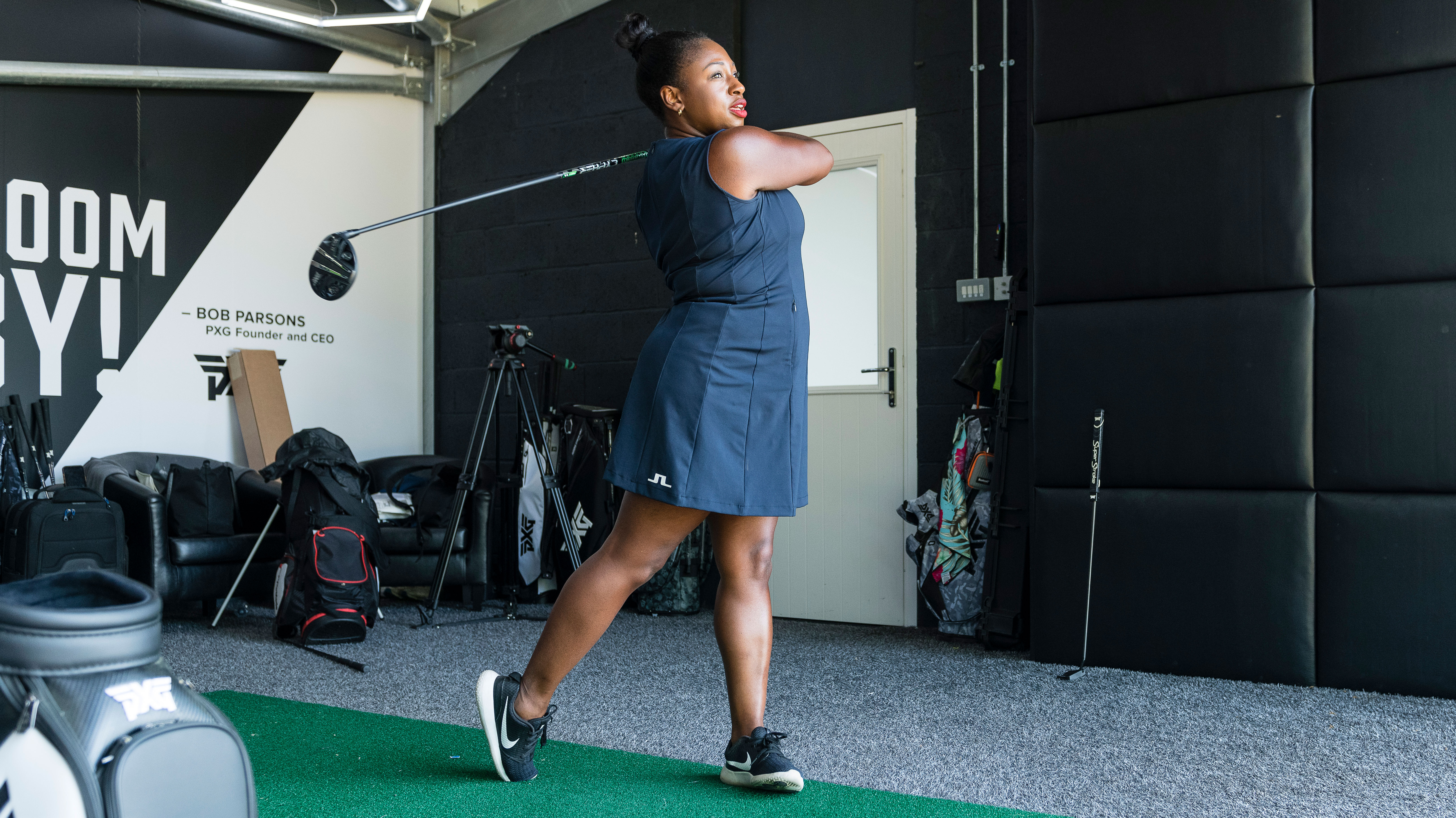 Custom fitting experience PXG