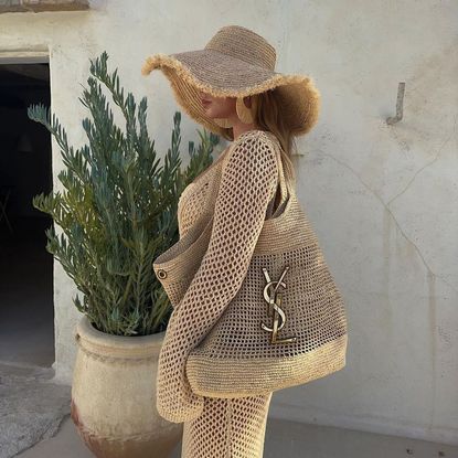 Vivian Hoorn Beach Bag