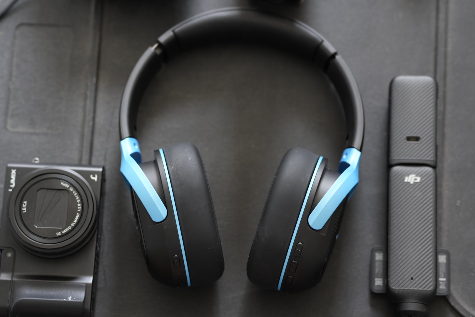 headphones and gadgets on test