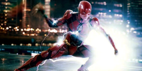 Justice League The Flash charges up his running attack