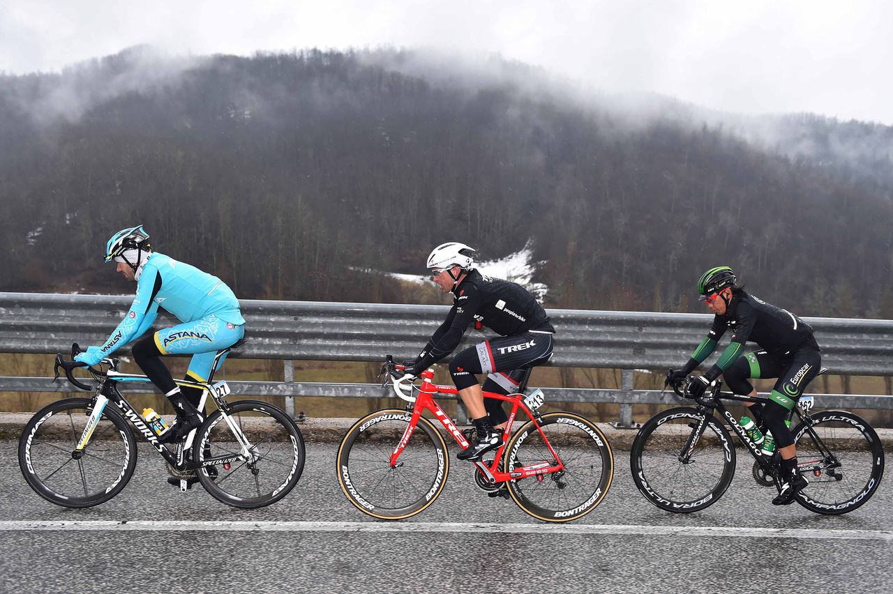 The three man breakaway from the stage