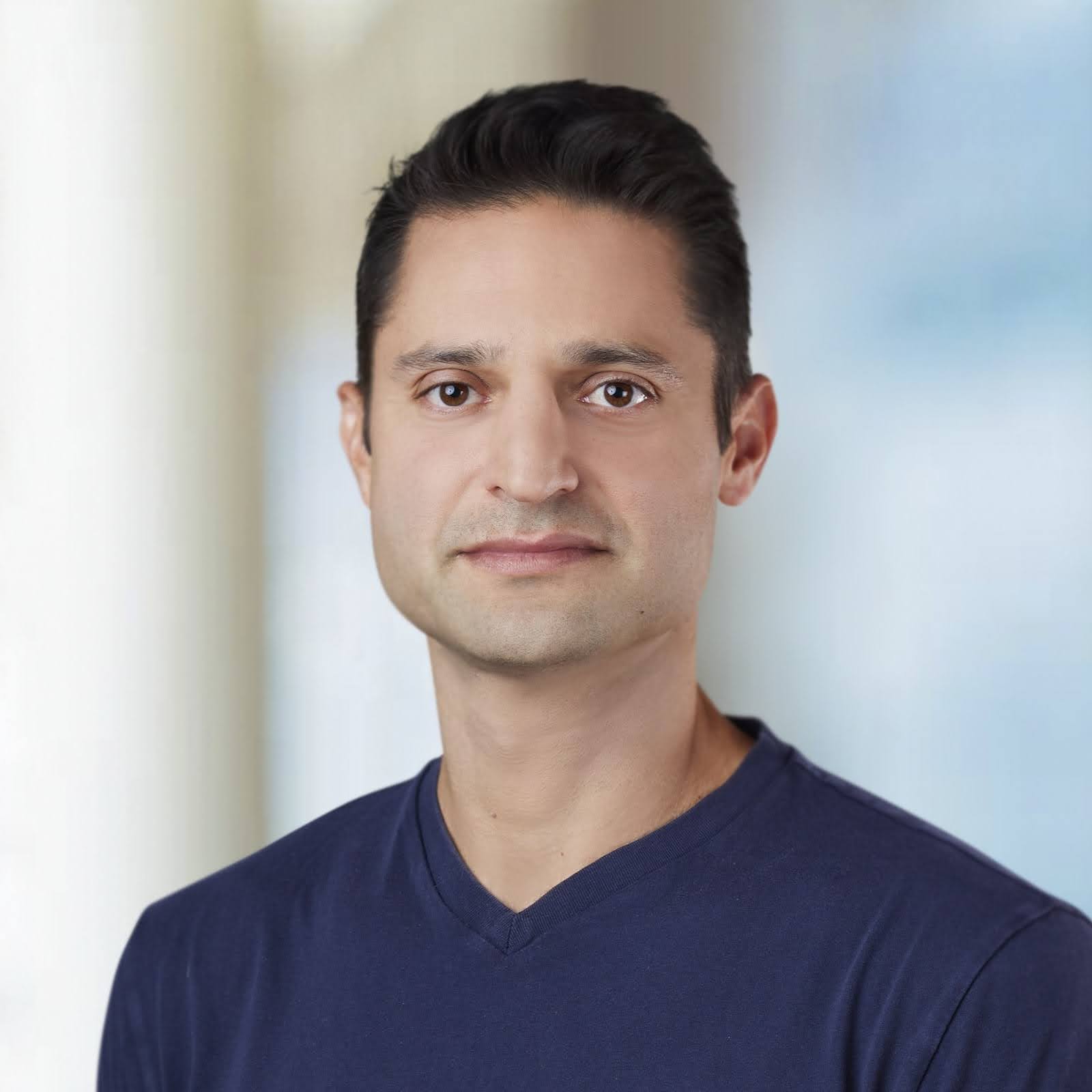 headshot of Oren Inditzky is the VP and GM of Online Stores at Wix