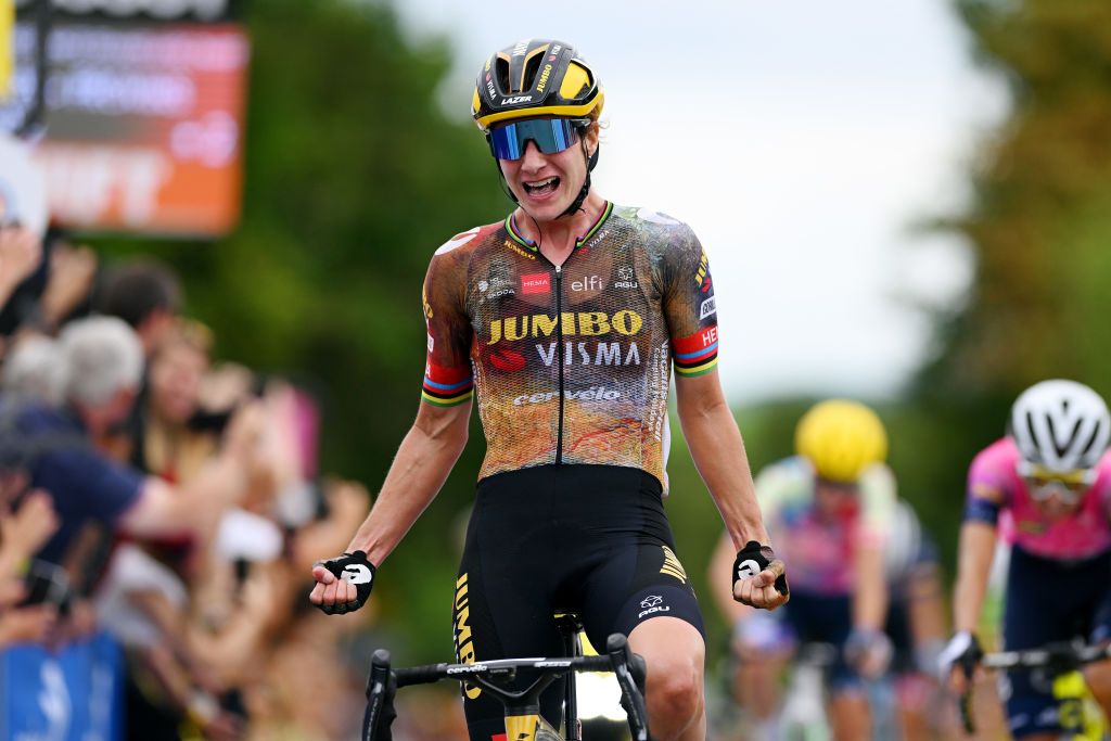 Marianne Vos took the leader's jersey at the Tour de France Femmes