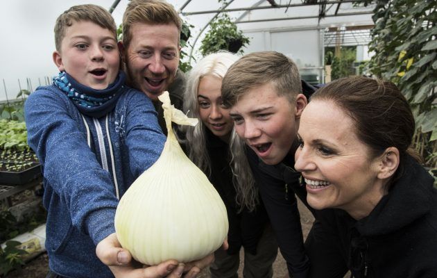 The Family Farm Picture shows - The Burton Family (Roman, Mark, Amber, Xavier, Sarah)